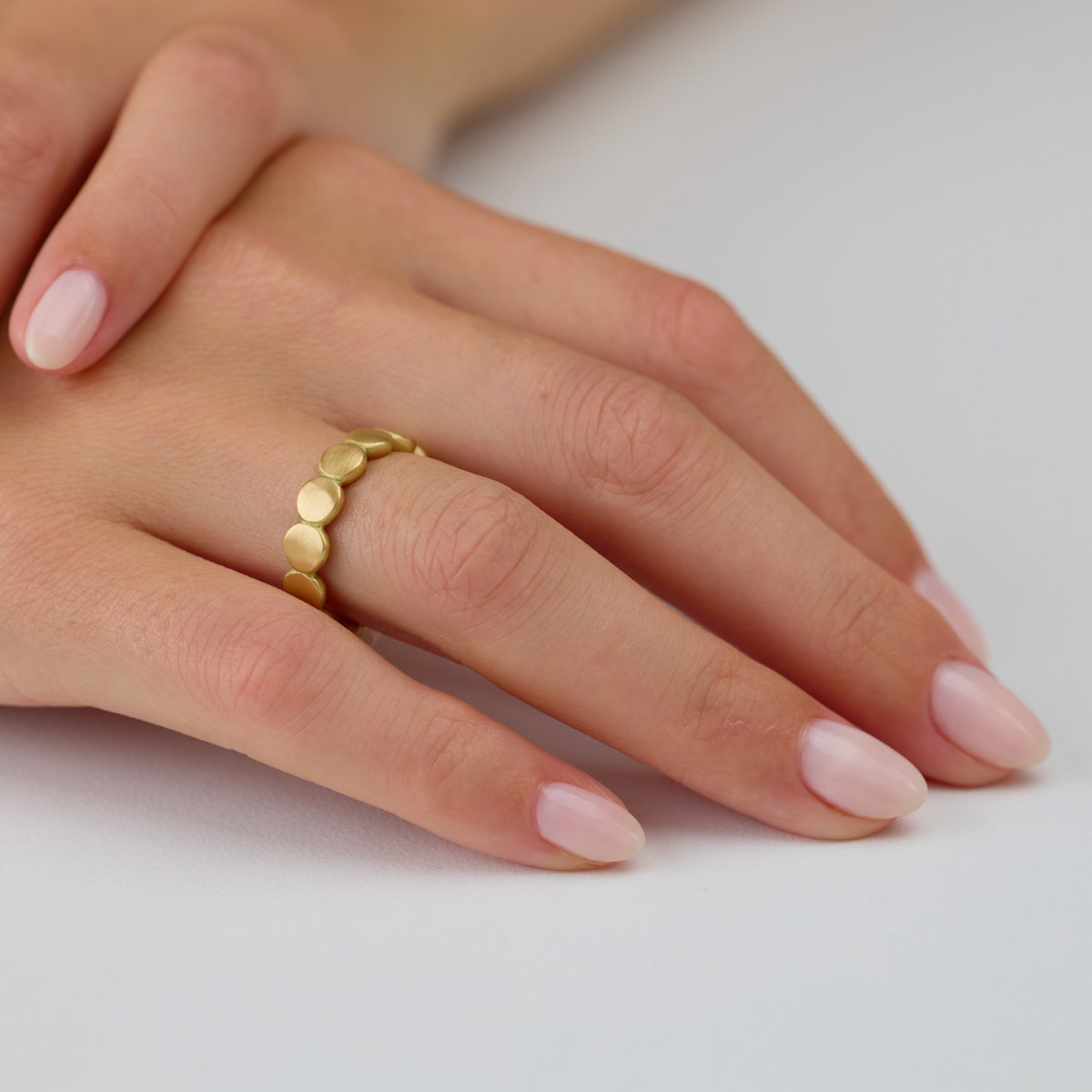 Wide Hammered Dot Band