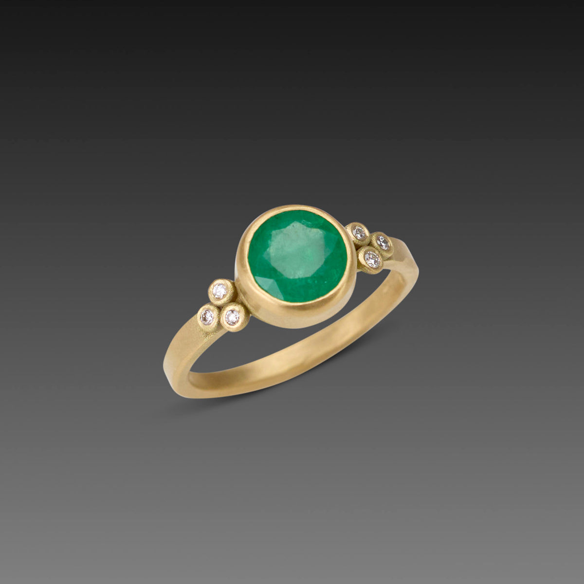 Round Emerald Ring