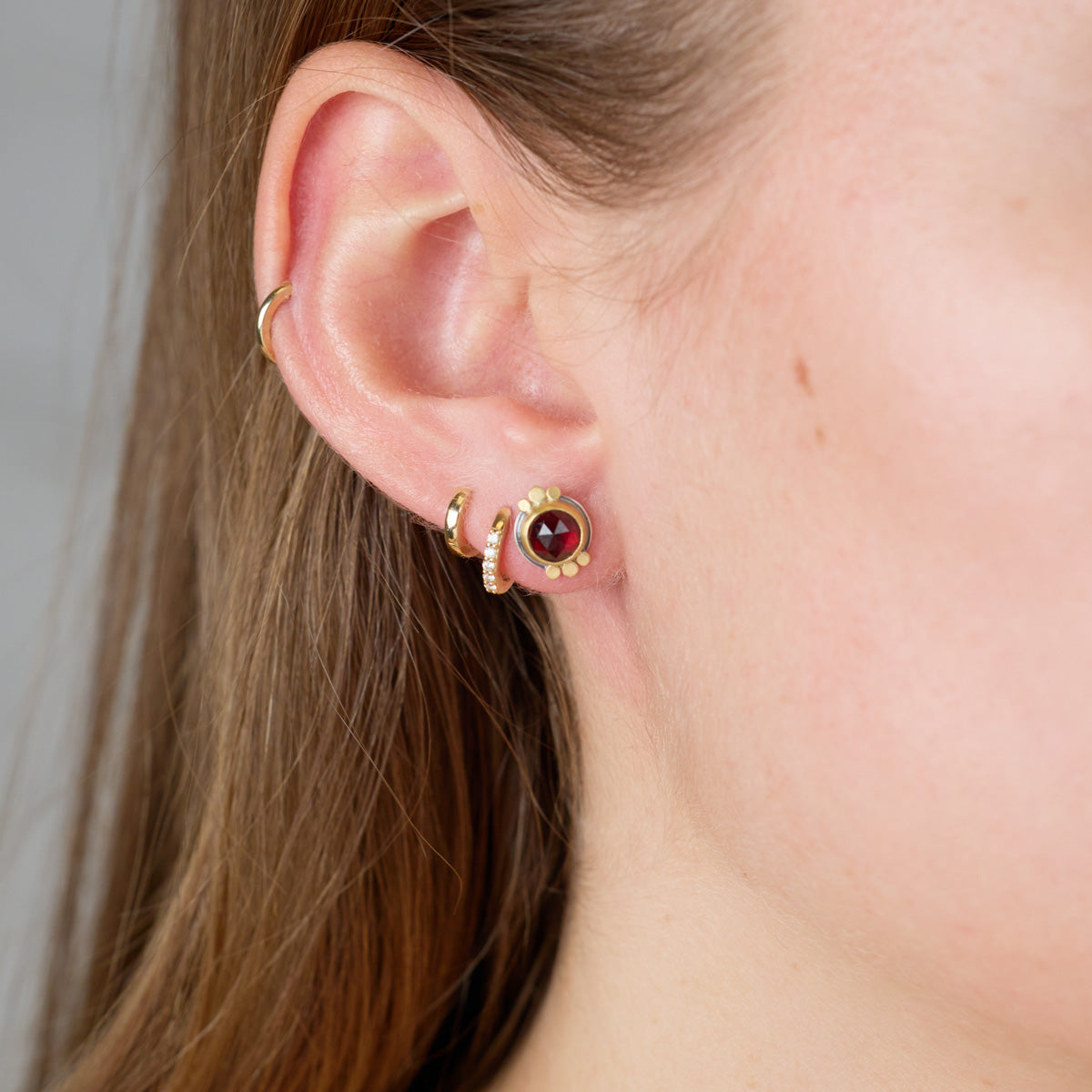 Round Garnet Stud Earrings with Trios