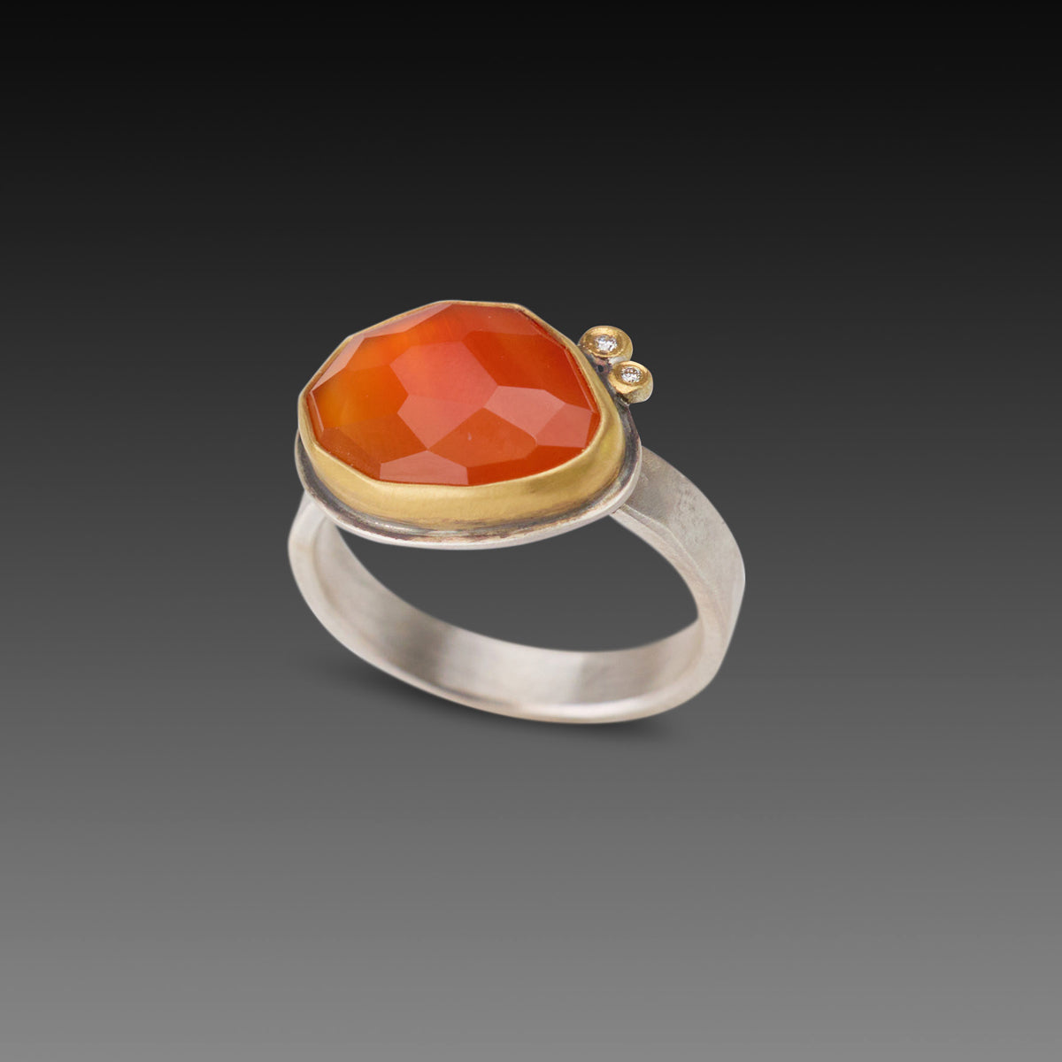 Carnelian Ring with Diamonds