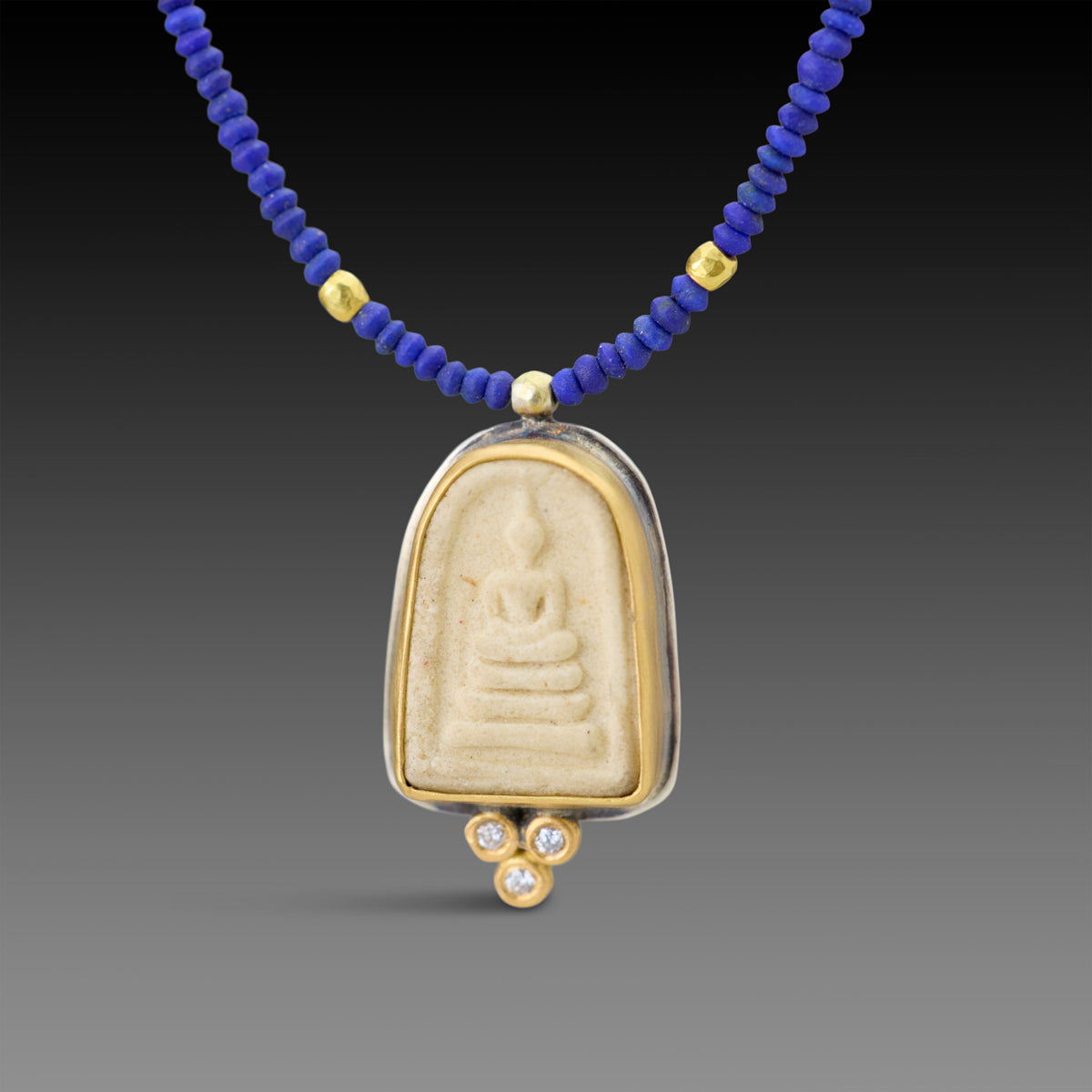Buddha Amulet on Lapis Strand