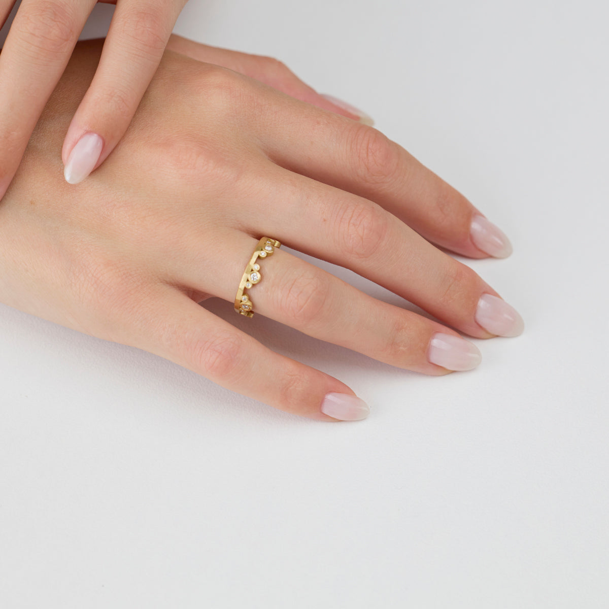 Medium Diamond Side Trios Band