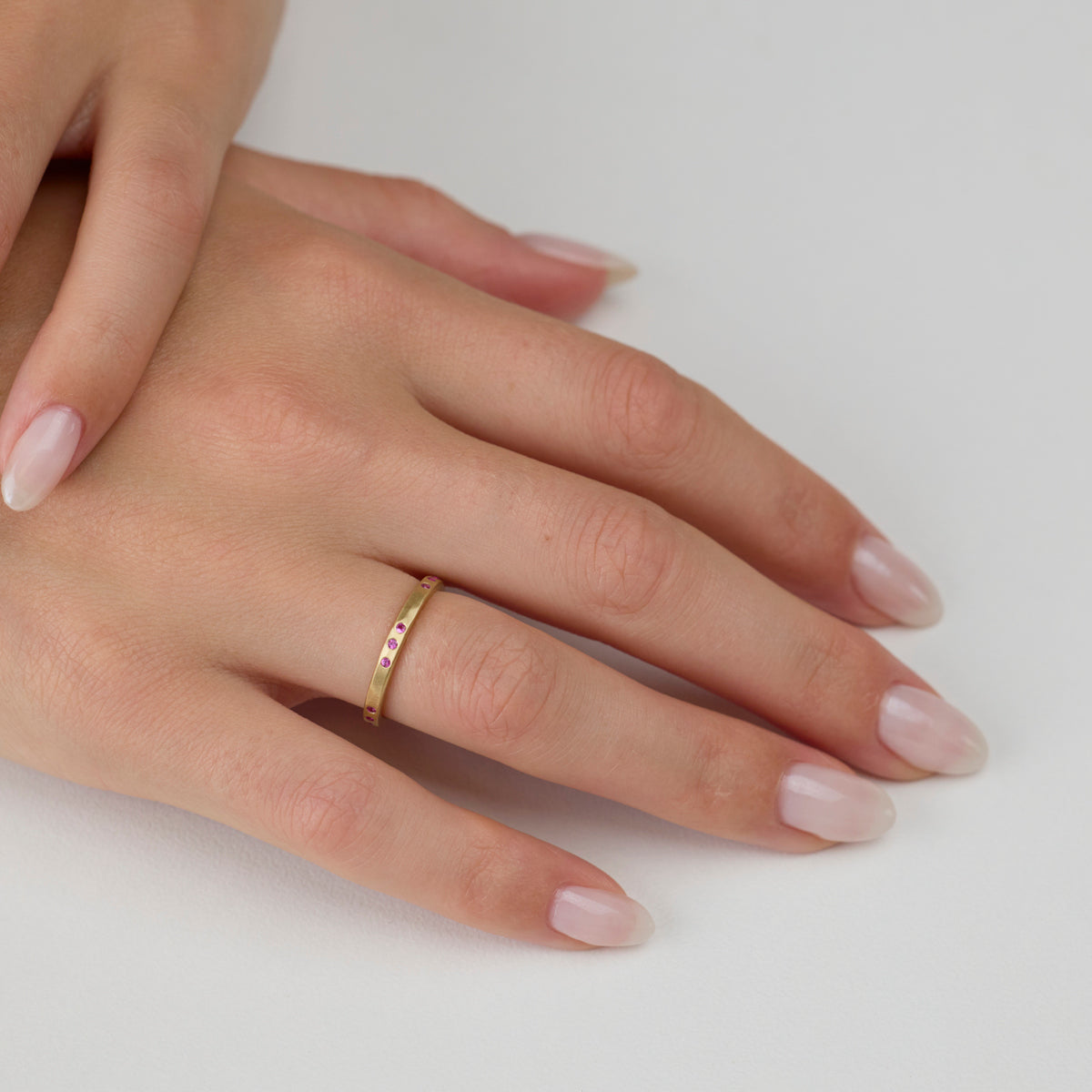 Pink Sapphire Trio Repeat Band