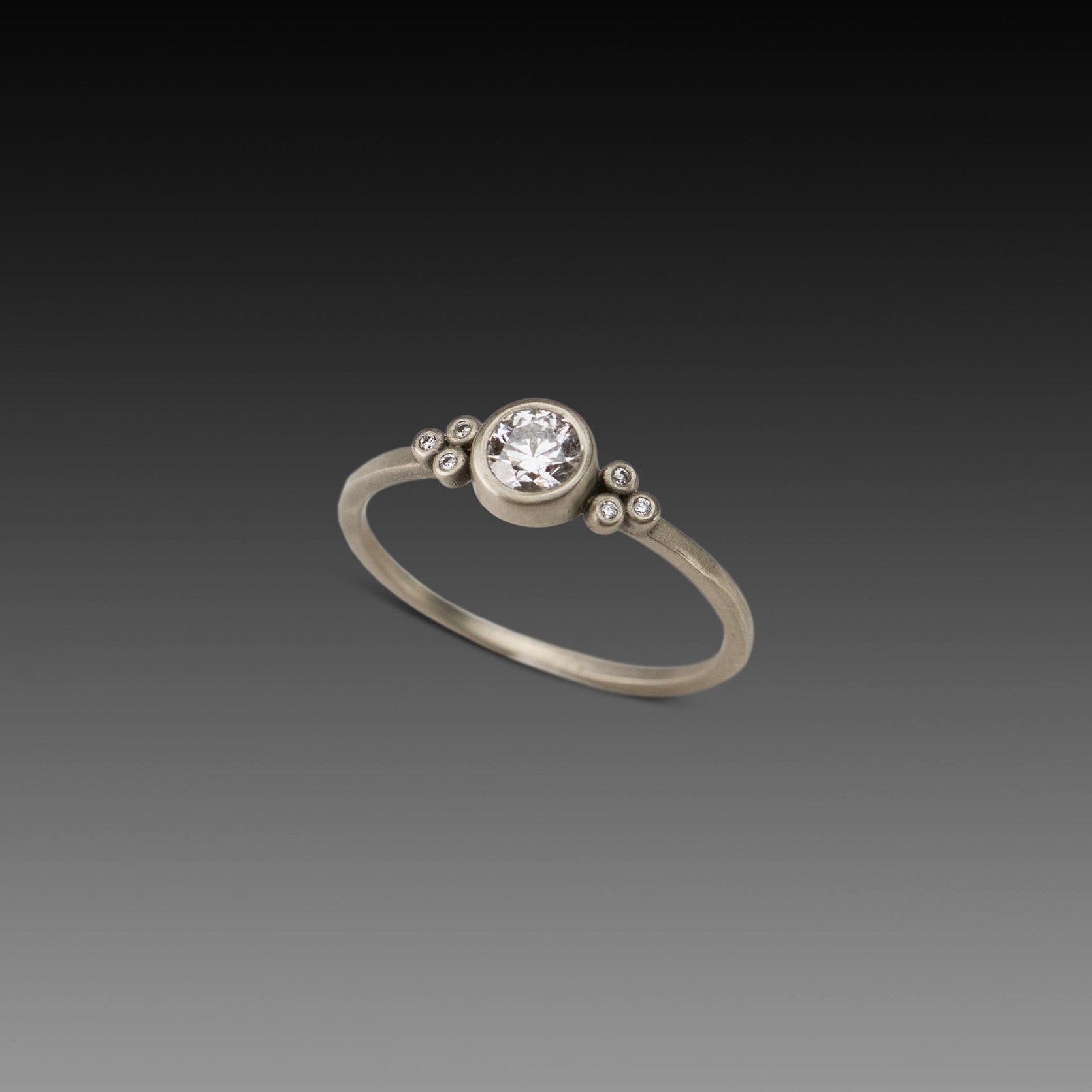 Medium Diamond Flourish Ring in White Gold