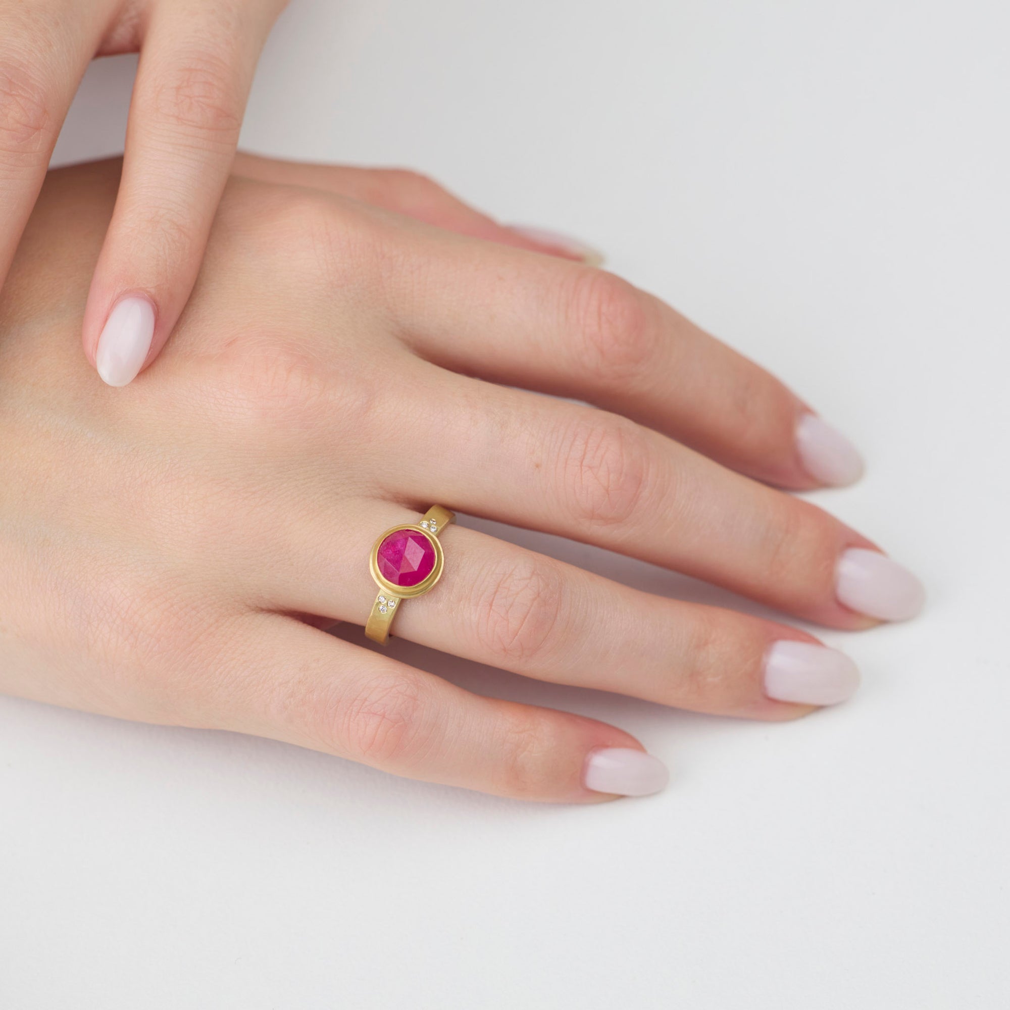 Vibrant Ruby Ring with Diamonds