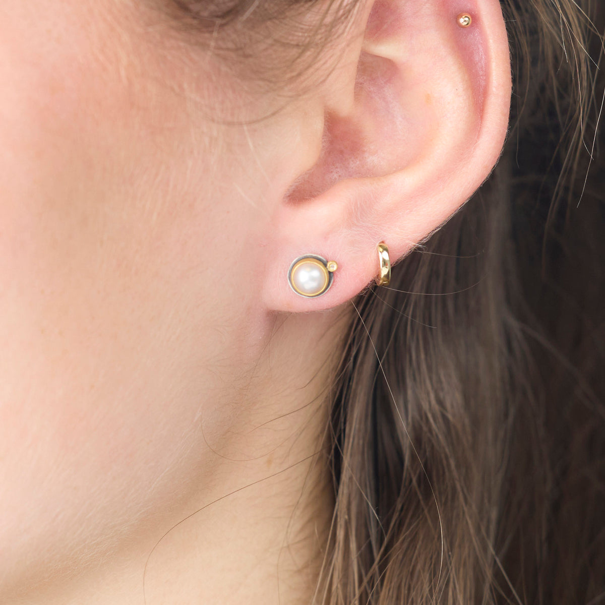 Pearl Stud Earrings with Diamond