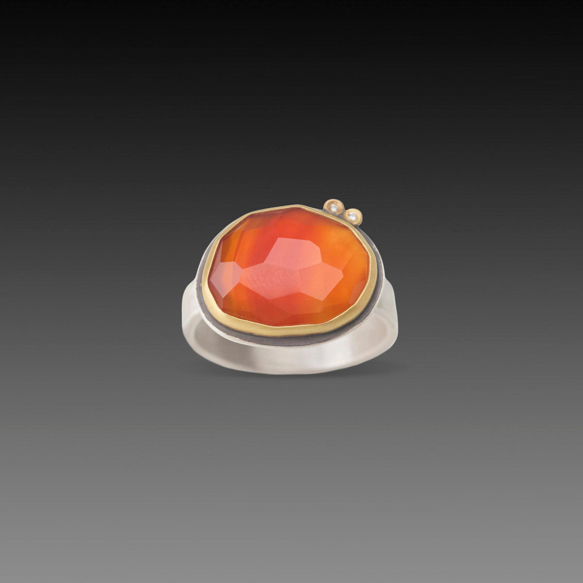 Carnelian Ring with Diamonds