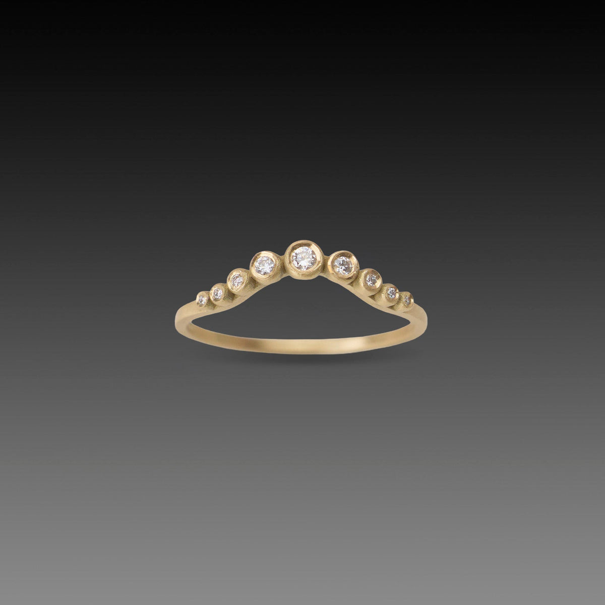 Graduated Curve Diamond Band