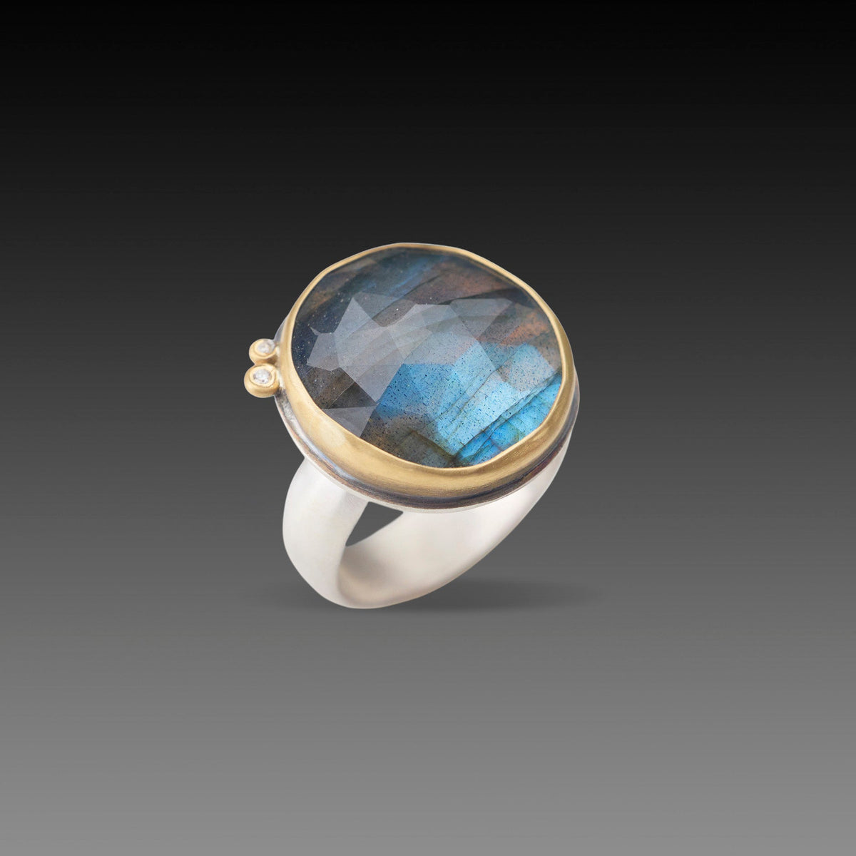 Round Labradorite Ring with Diamonds