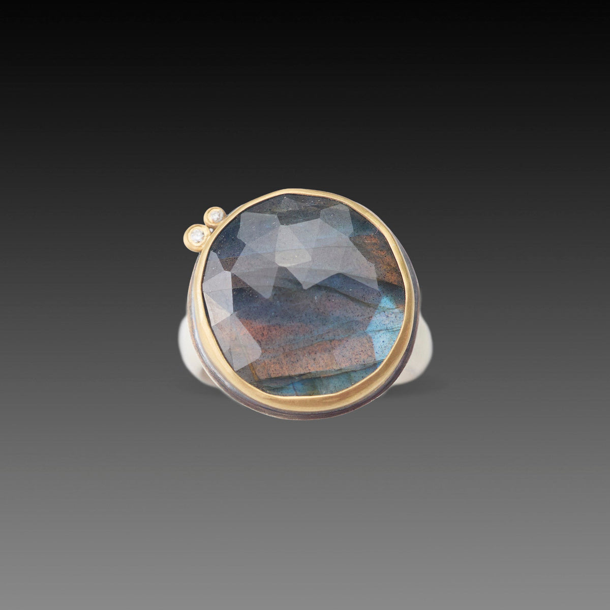 Round Labradorite Ring with Diamonds