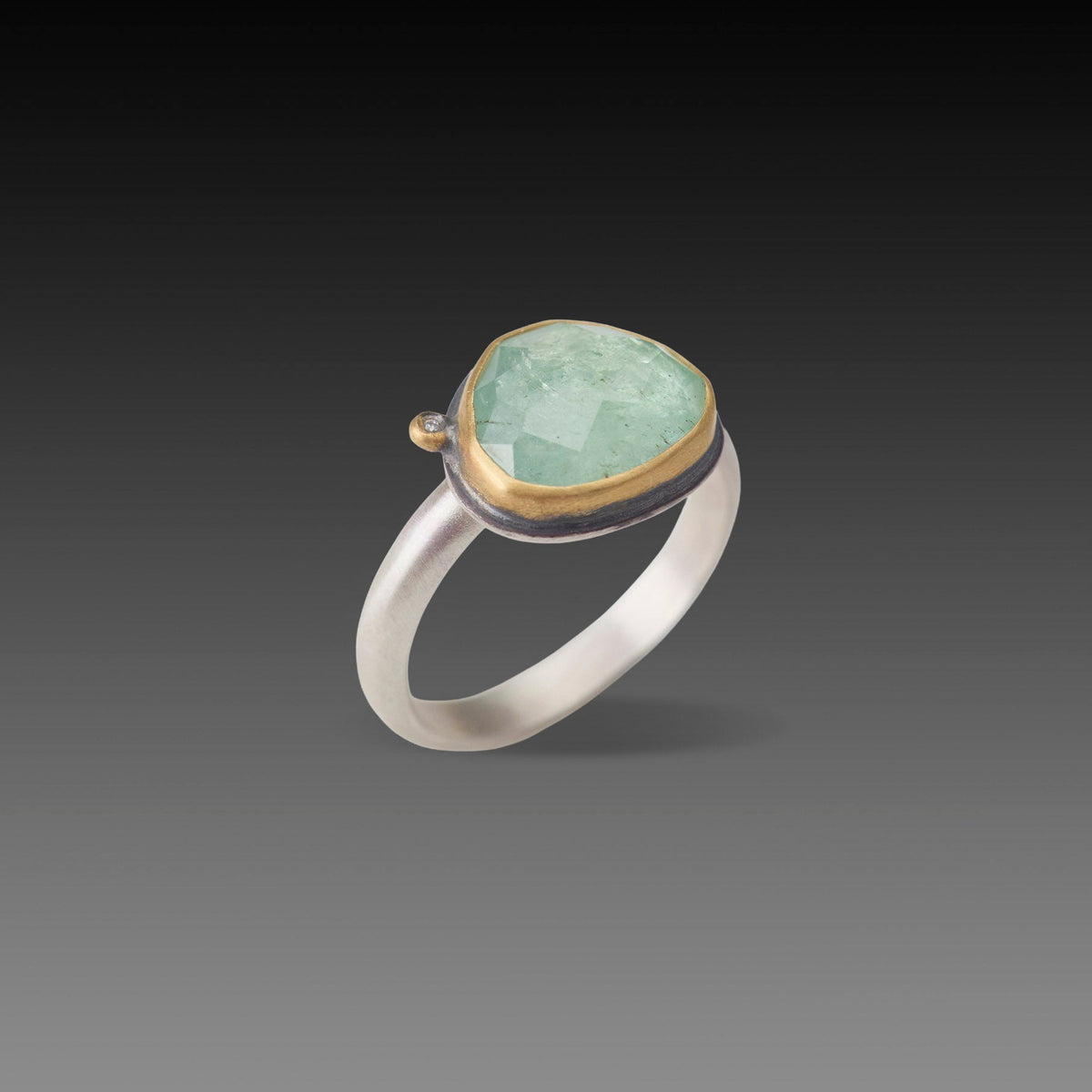 Beryl Ring with Diamond