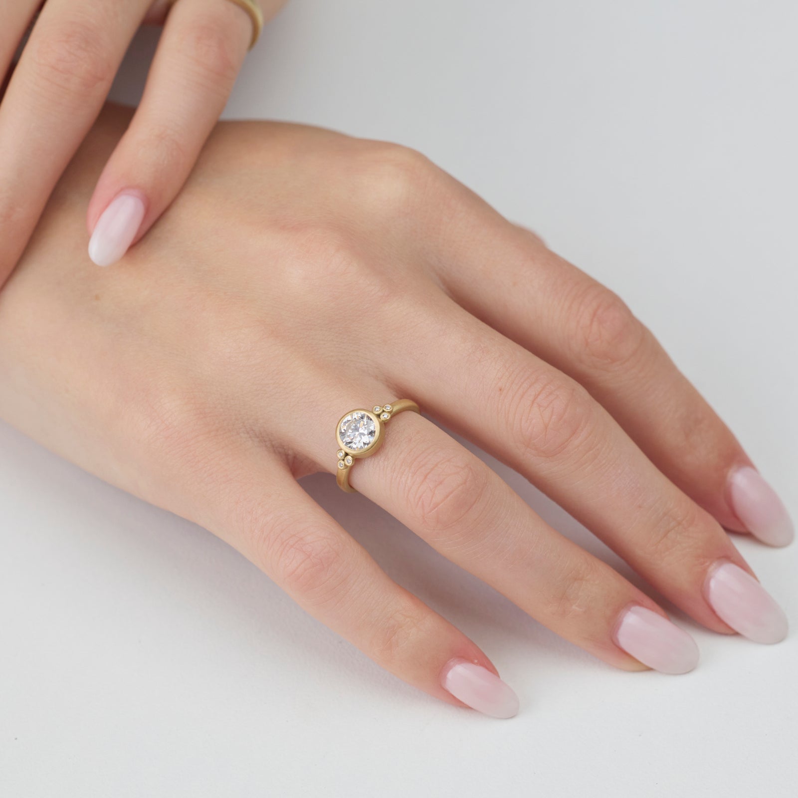 Brilliant Diamond Flourish Ring