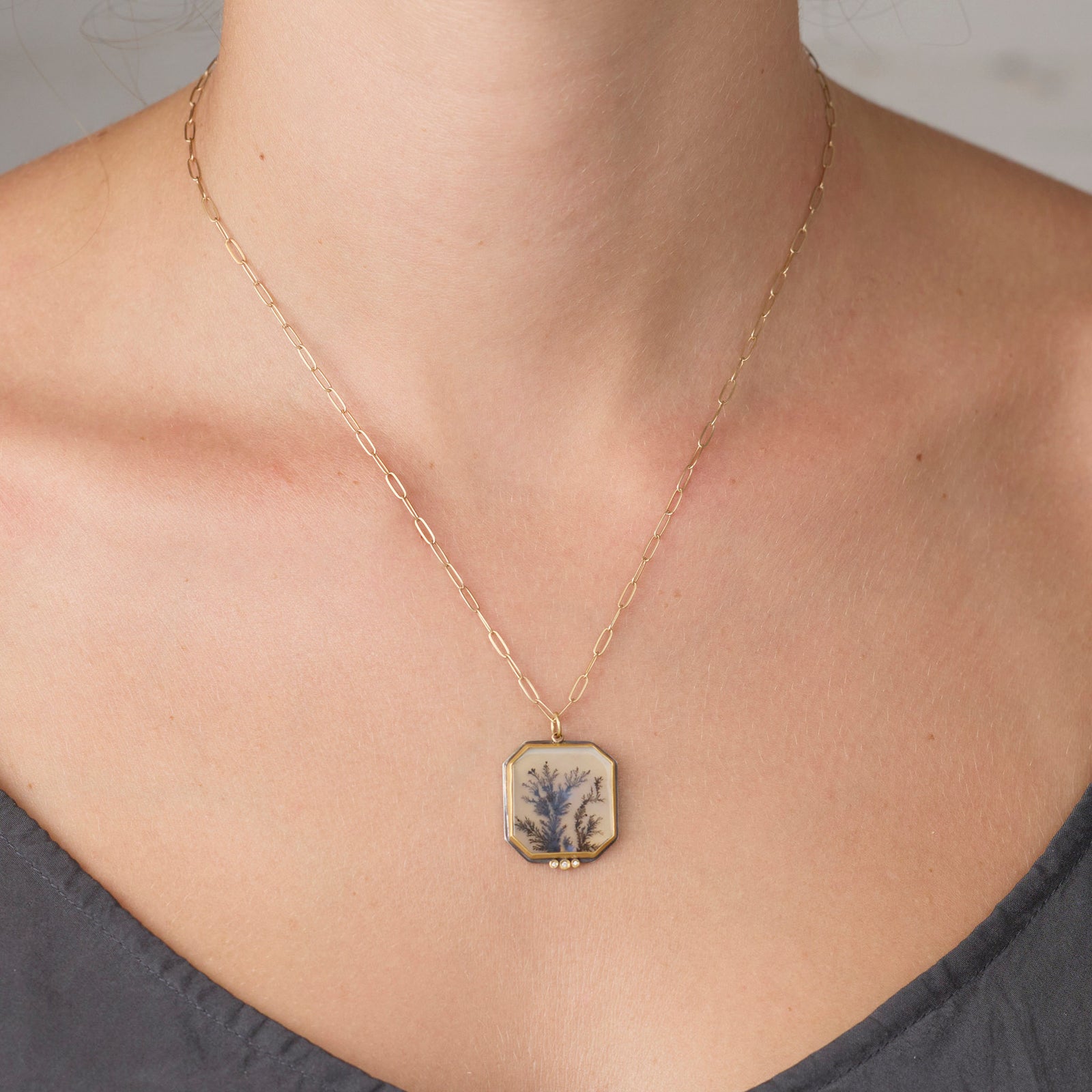 Dendritic Agate Necklace with Diamonds
