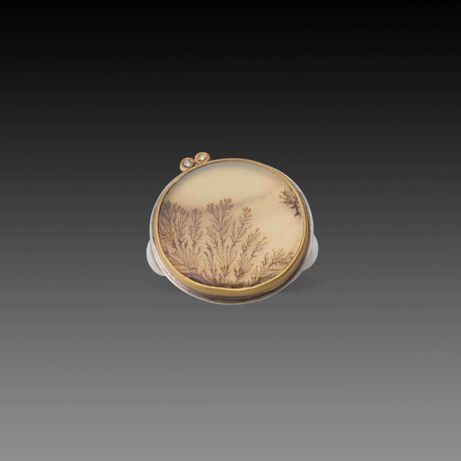 Round Dendritic Agate Ring with Diamonds