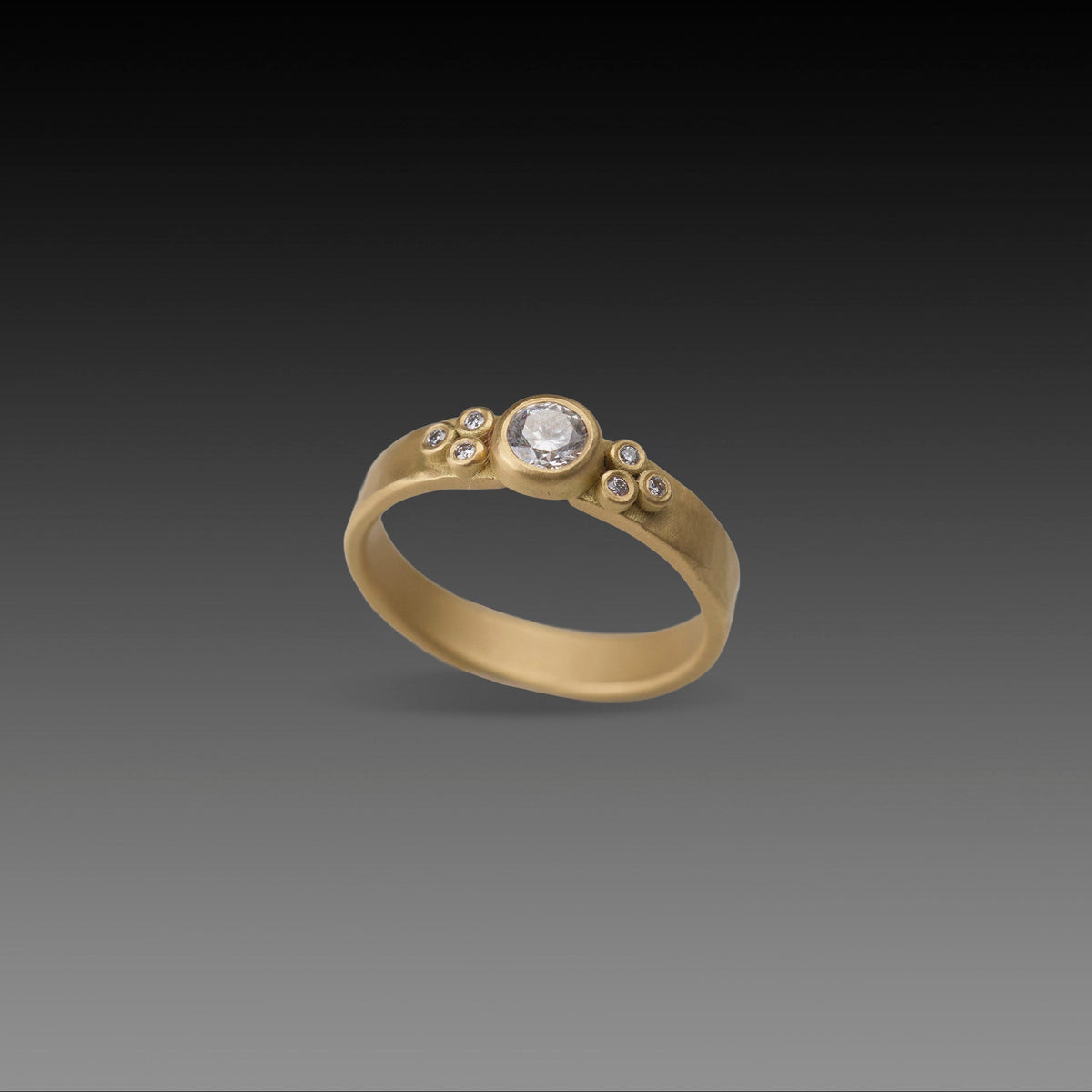 Wide Diamond Flourish Band