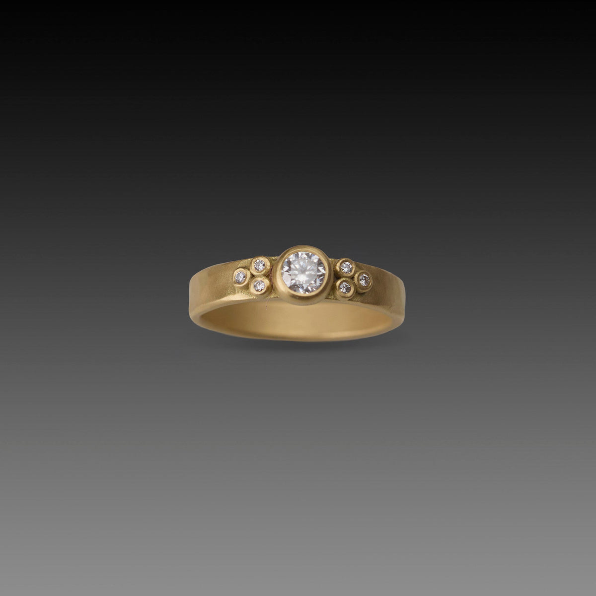 Wide Diamond Flourish Band