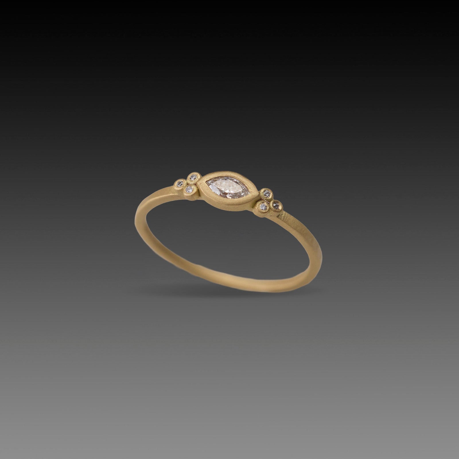 Petite Marquise Flourish Band