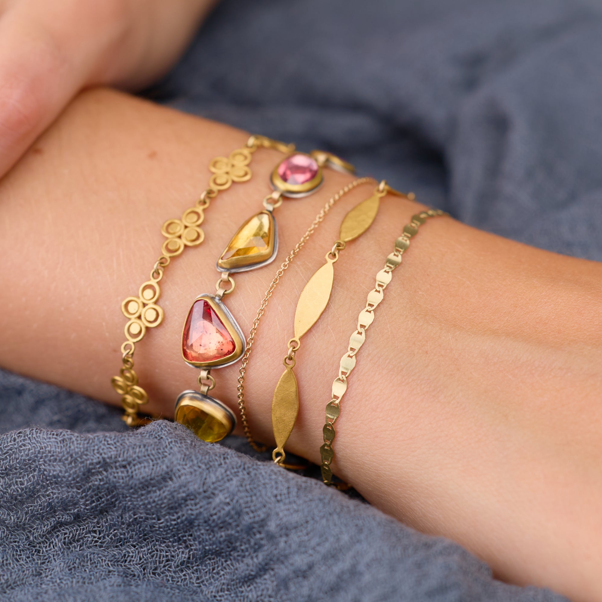 Gold Leaves Link Bracelet