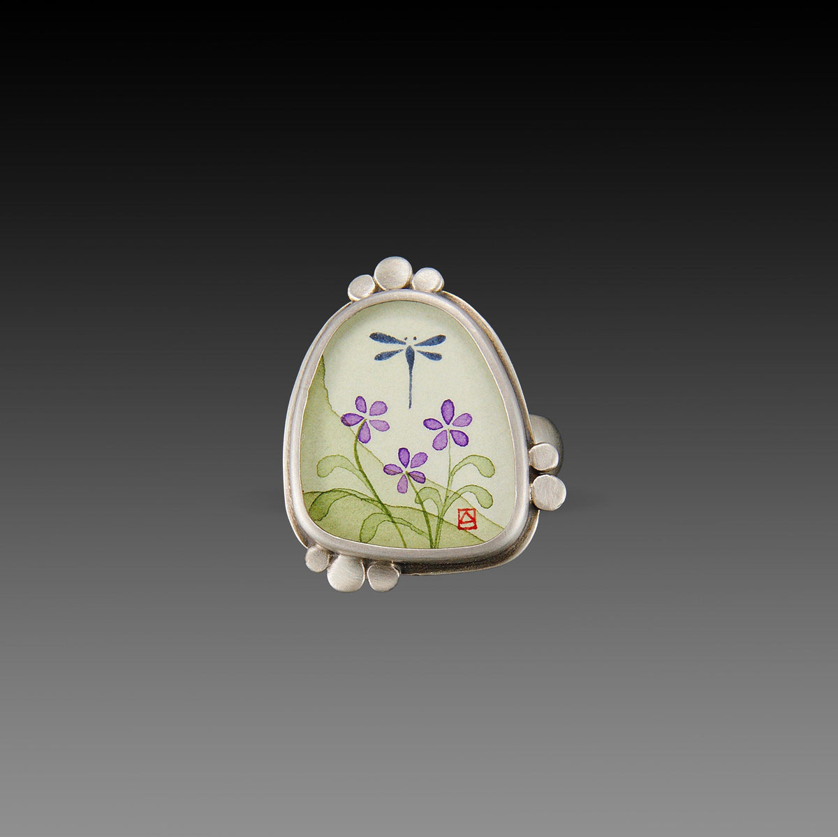 Dragonfly with Violets Ring