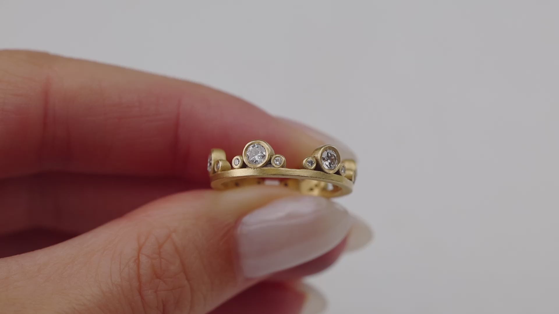 Large Diamond Side Trios Band