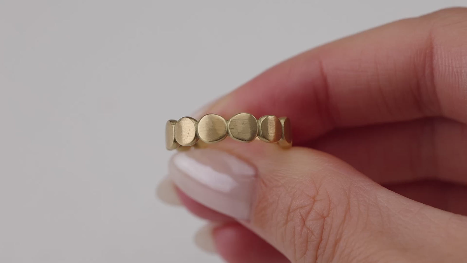 Wide Hammered Dot Band