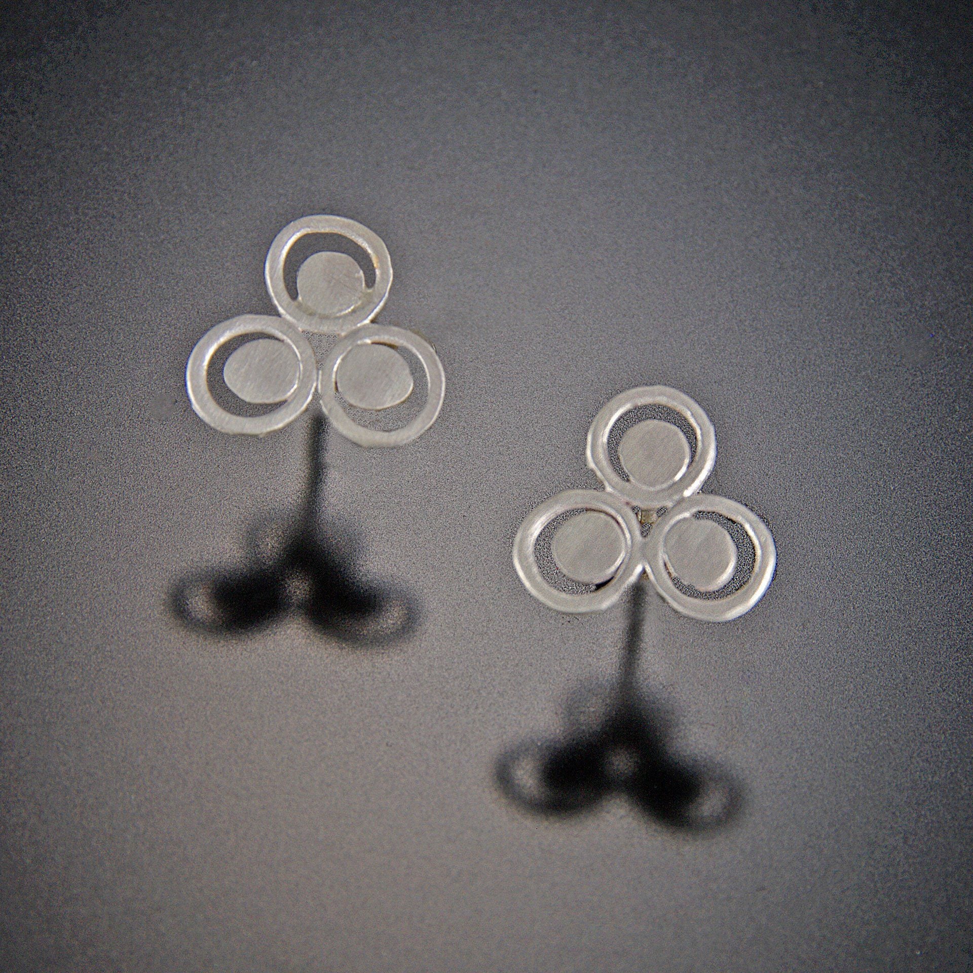 Filigree Dot Trio Stud Earrings