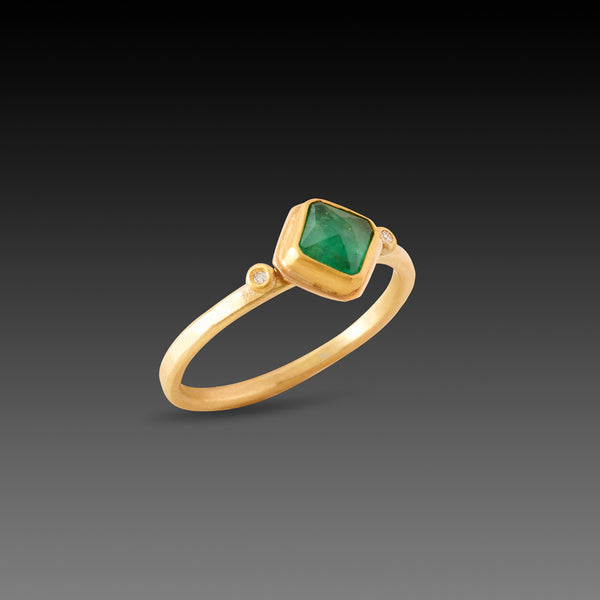 Emerald Ring With Tiny Diamonds